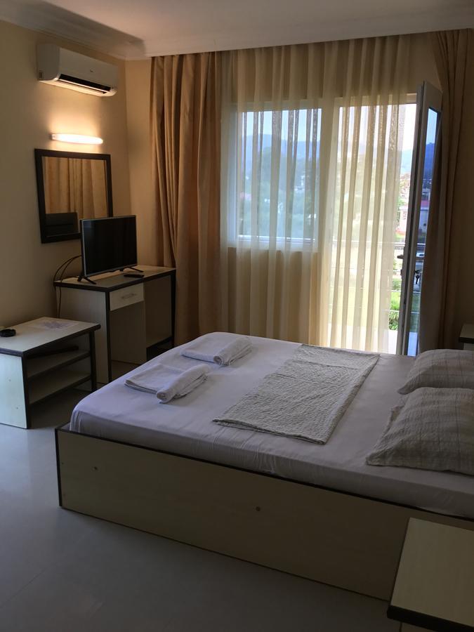 Sunny Land Hotel شاكفي المظهر الخارجي الصورة